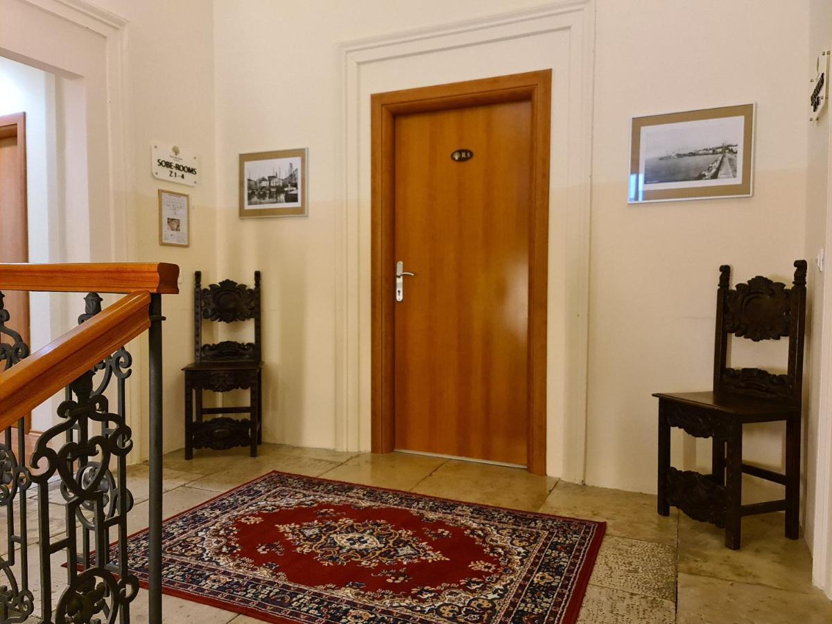 Hotel Stara Sola - Oleander Resort Korte Buitenkant foto