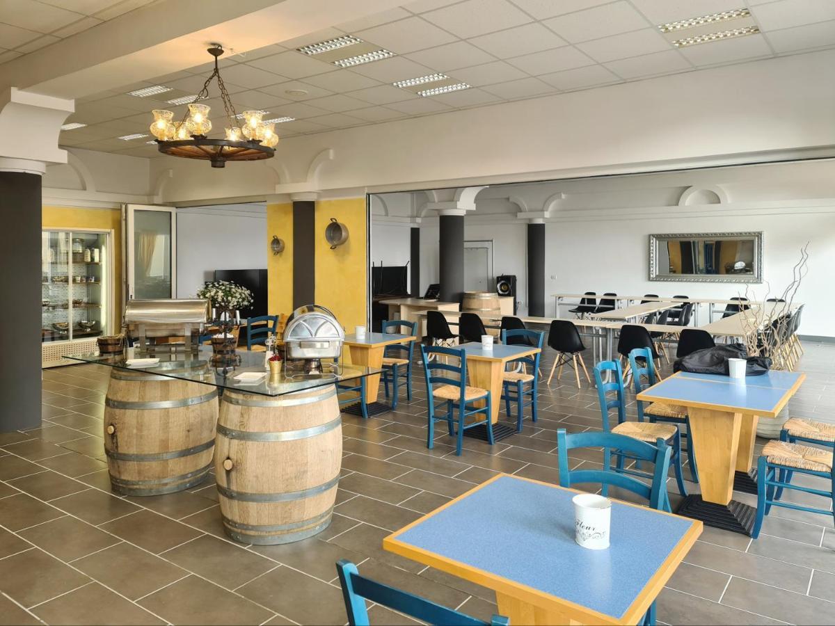 Hotel Stara Sola - Oleander Resort Korte Buitenkant foto