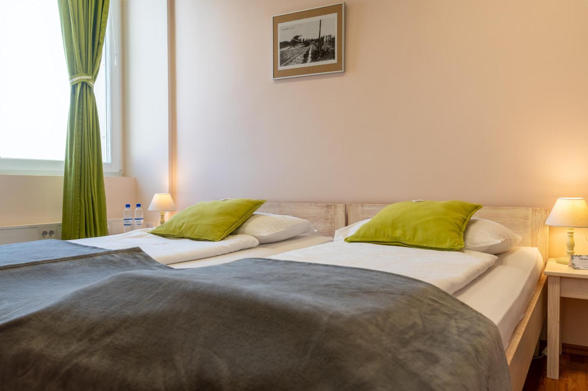 Hotel Stara Sola - Oleander Resort Korte Buitenkant foto