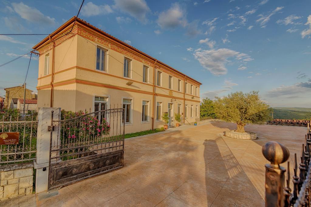 Hotel Stara Sola - Oleander Resort Korte Buitenkant foto